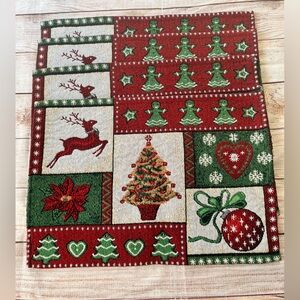 Set of 4 Christmas Placemat Reversible Holiday Placemats Red Green Woven Fabric